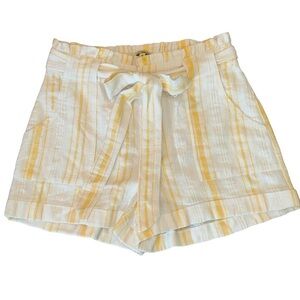 June & Hudson Size Small Yellow/White Stripe Cuffed Shorts w/Tie Belt